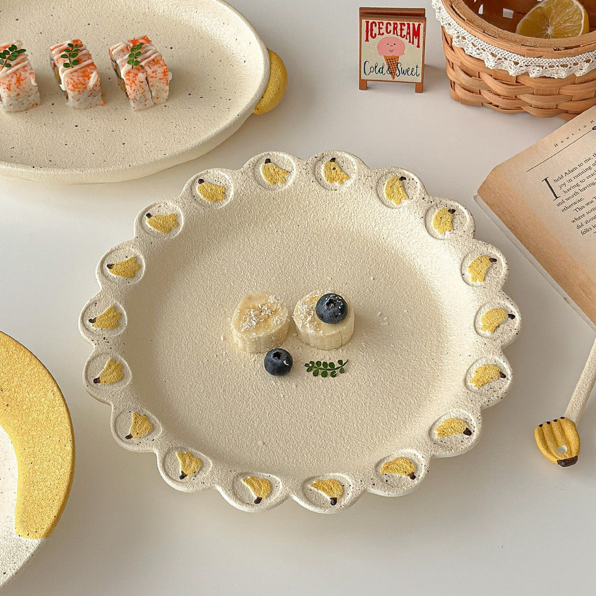 Banana Handmade Ceramic Tableware - StillMug